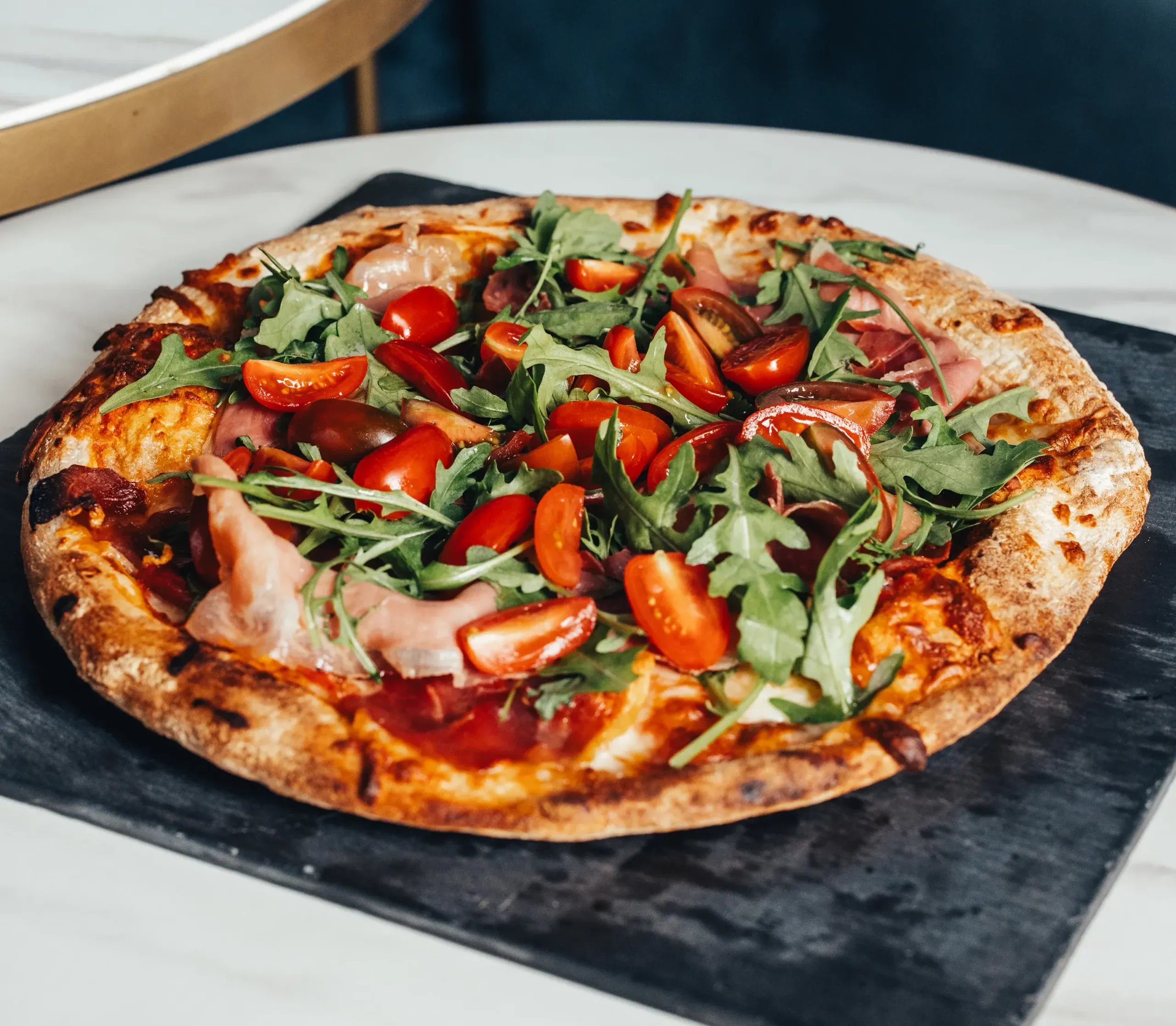 Truffle chips, nachos and pizza at Soho Antwerp